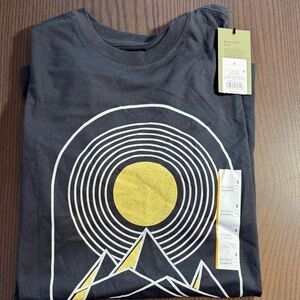 Goodfellow & Co. NWT tshirt